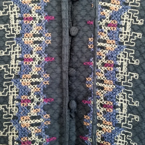 Knox Rose Blue and Purple Embroidered Dress - Picture 5 of 11